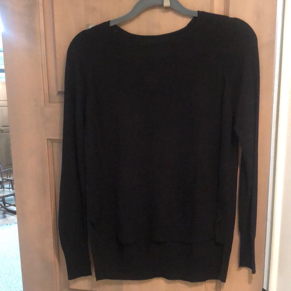 Black long sleeve lightweight sweater